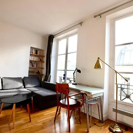 Charming Studio In Sentier *