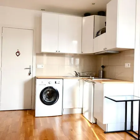 Charming Studio In Sentier Διαμέρισμα *